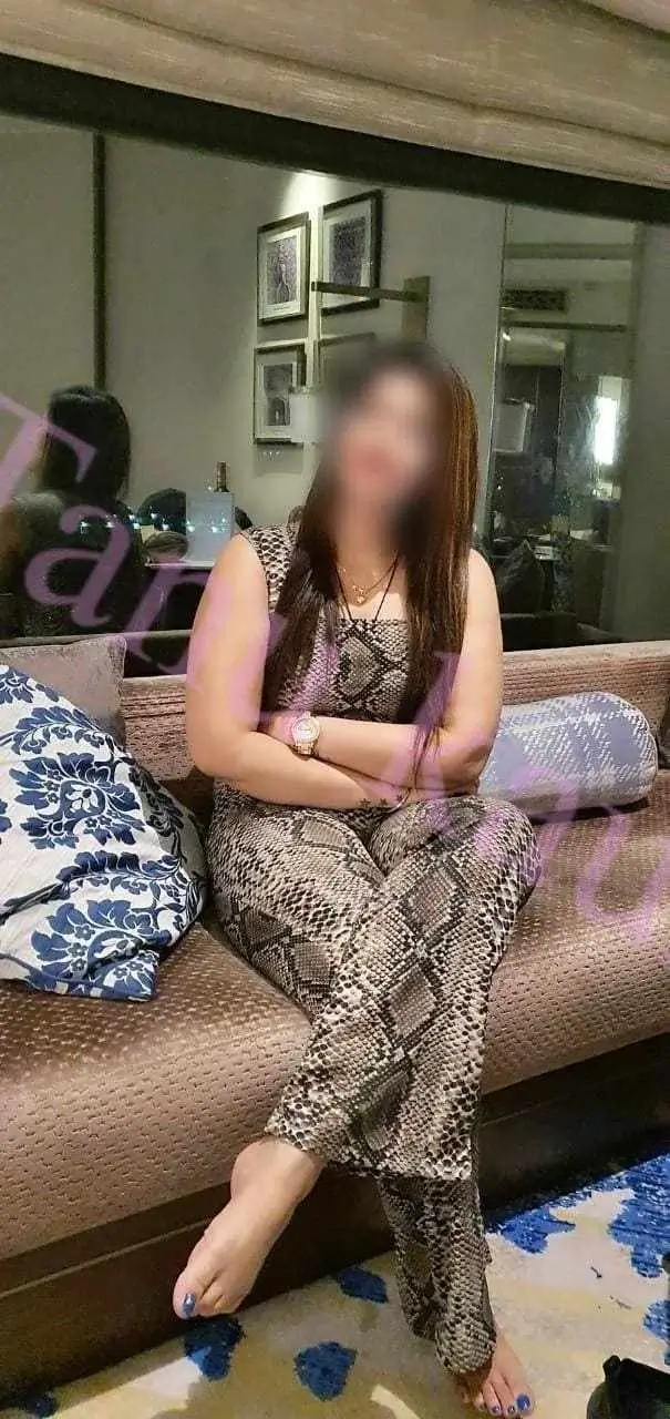 call girls in Meerut